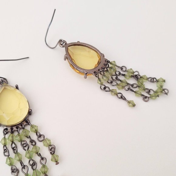 Yellow and green beaded dangle earrings - Picture 9 of 9